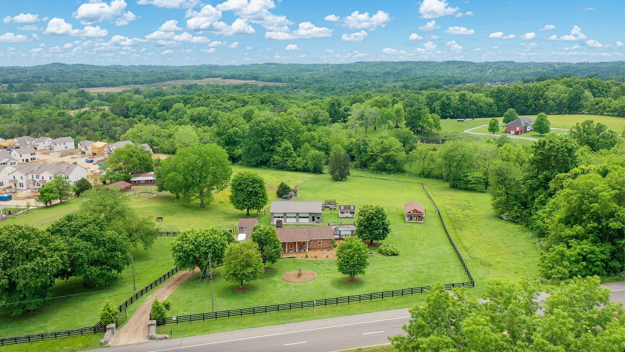 2348 Nashville Hwy, Columbia, TN 38401