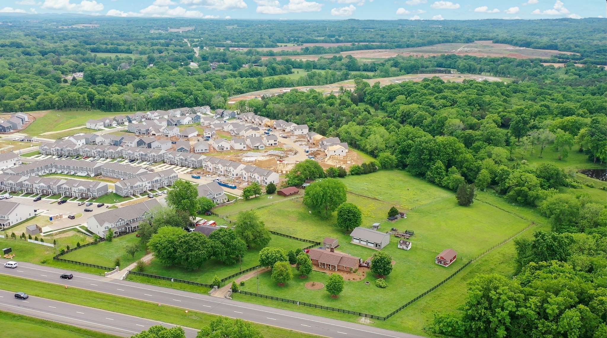2348 Nashville Hwy, Columbia, TN 38401