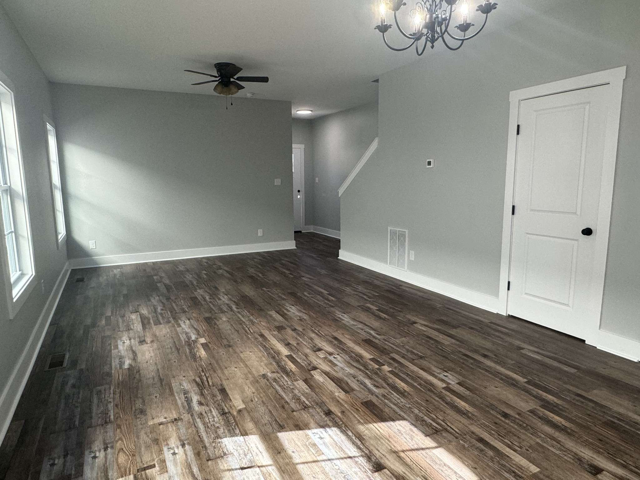 954 Greenwood Ave, Clarksville, TN 37040
