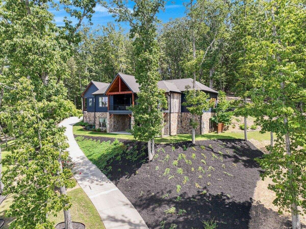 9934 Caseview Drive, Harrison, TN 37341