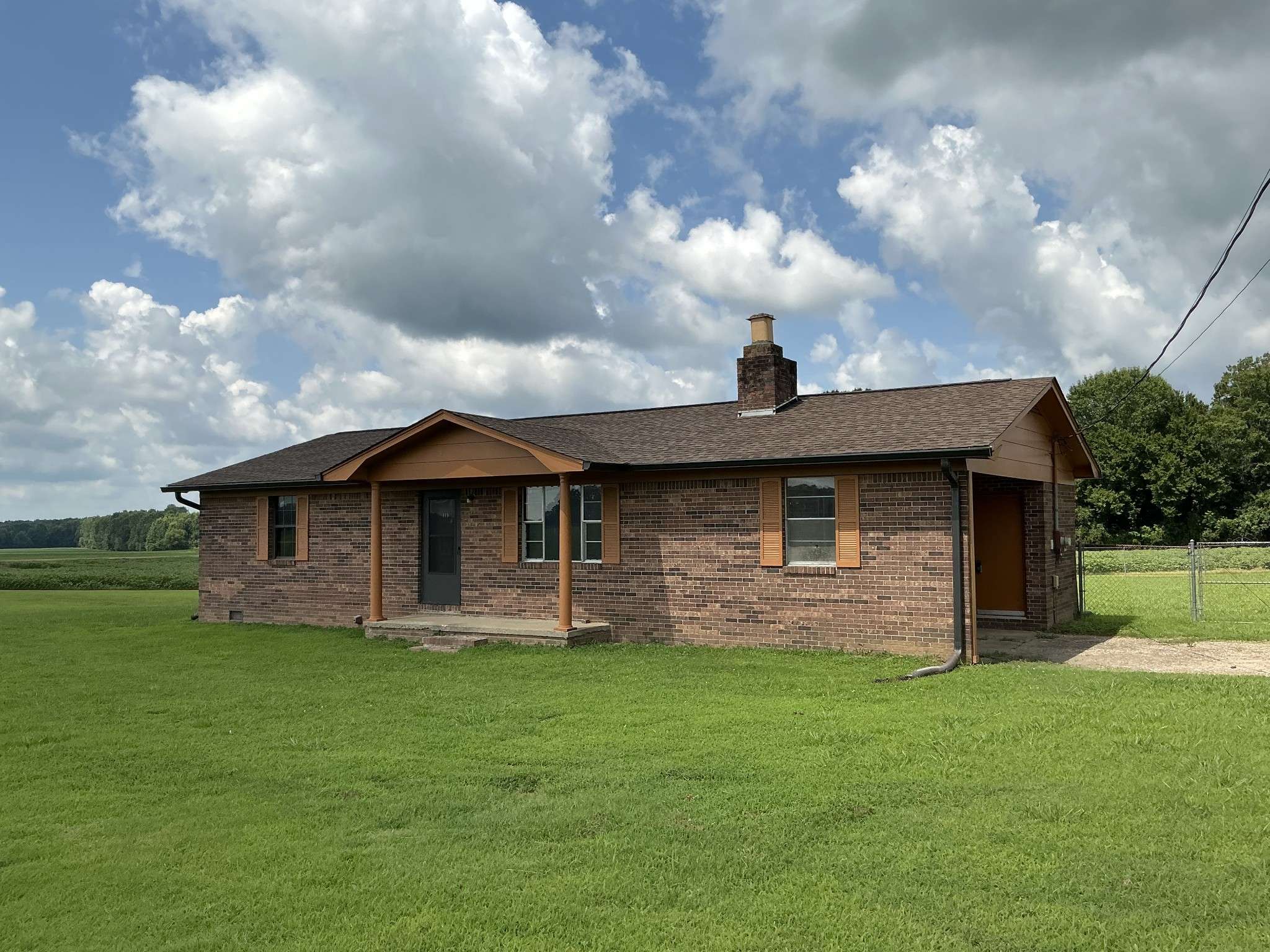 115 Jaynes Rd, Bells, TN 38006