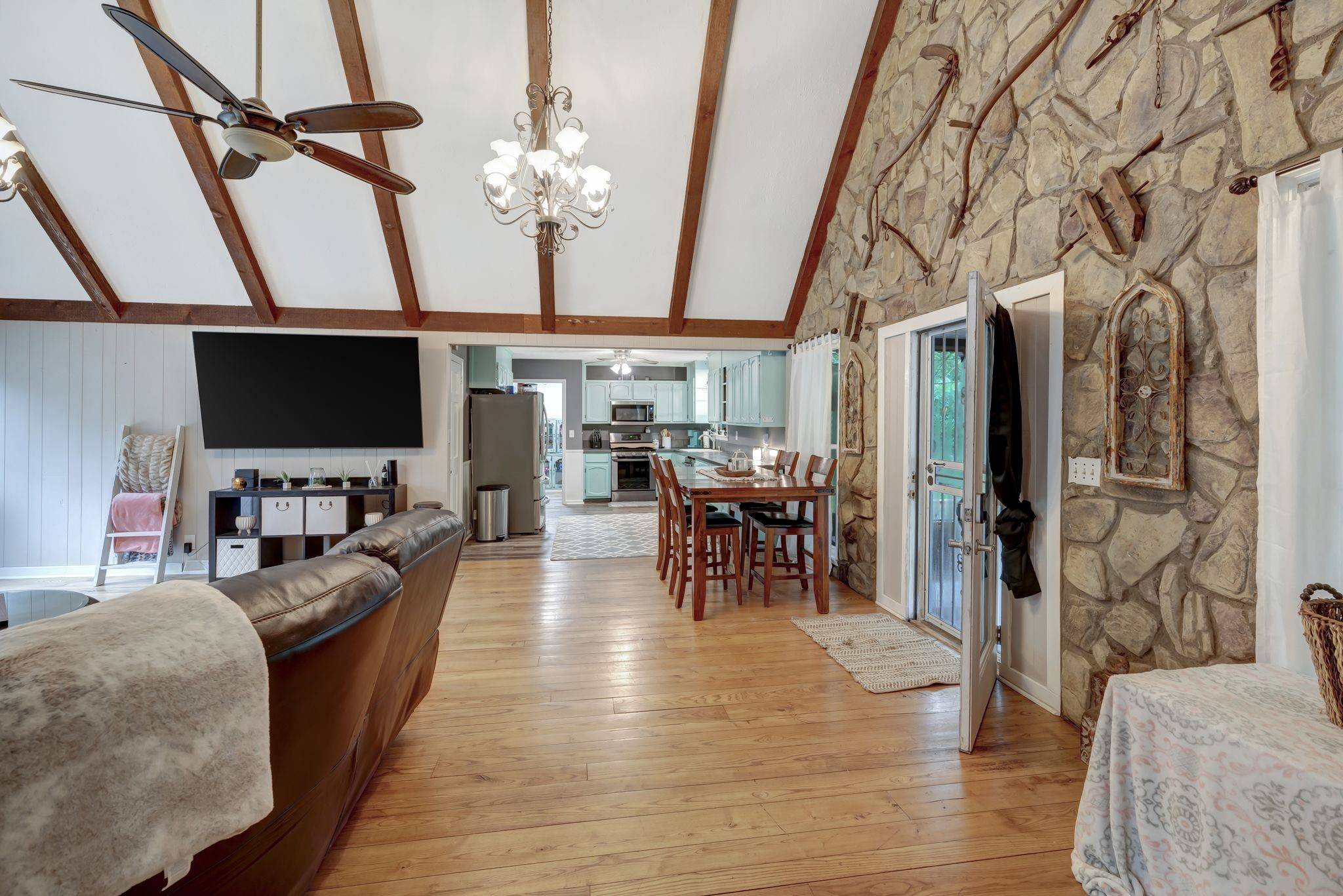 6125 Highway 41A, Pleasant View, TN 37146