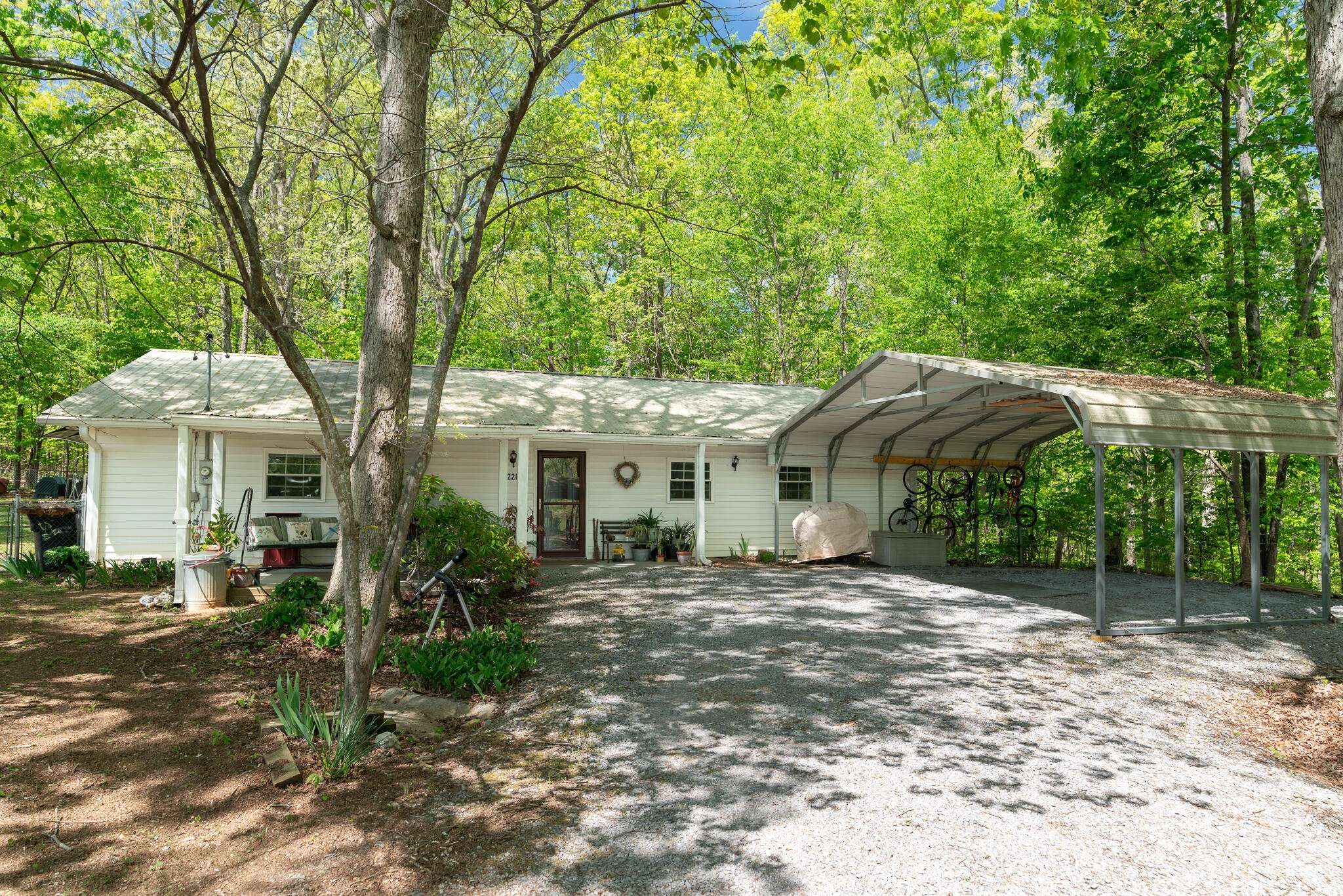 222226 County Road 705, Athens, TN 37303