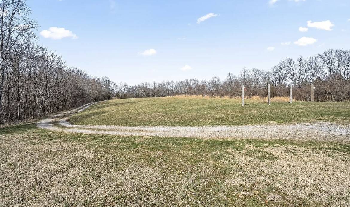 390 Paradise Ln, Mulberry, TN 37359
