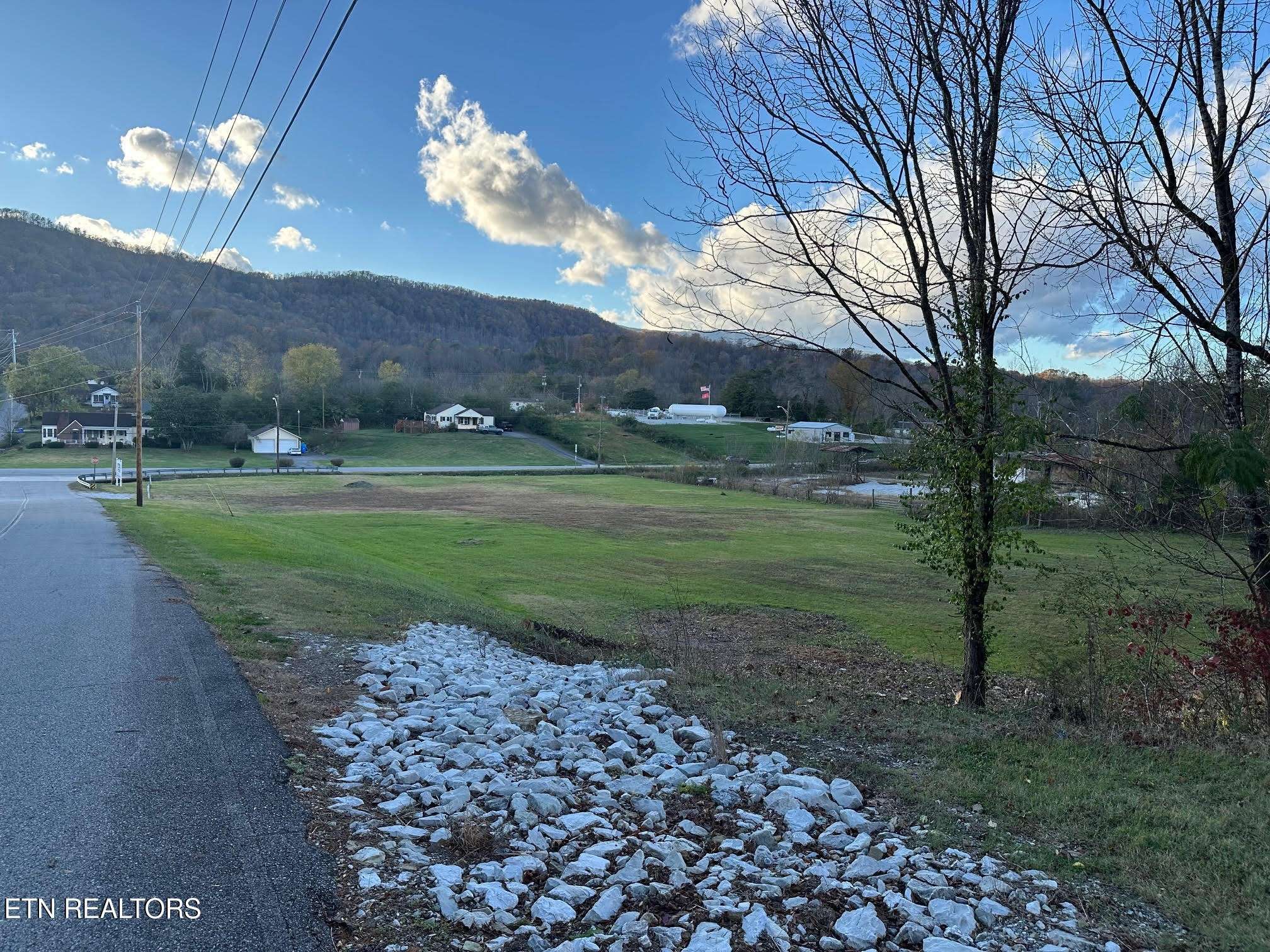 0 Highway 25, Rocky Top, TN 37769
