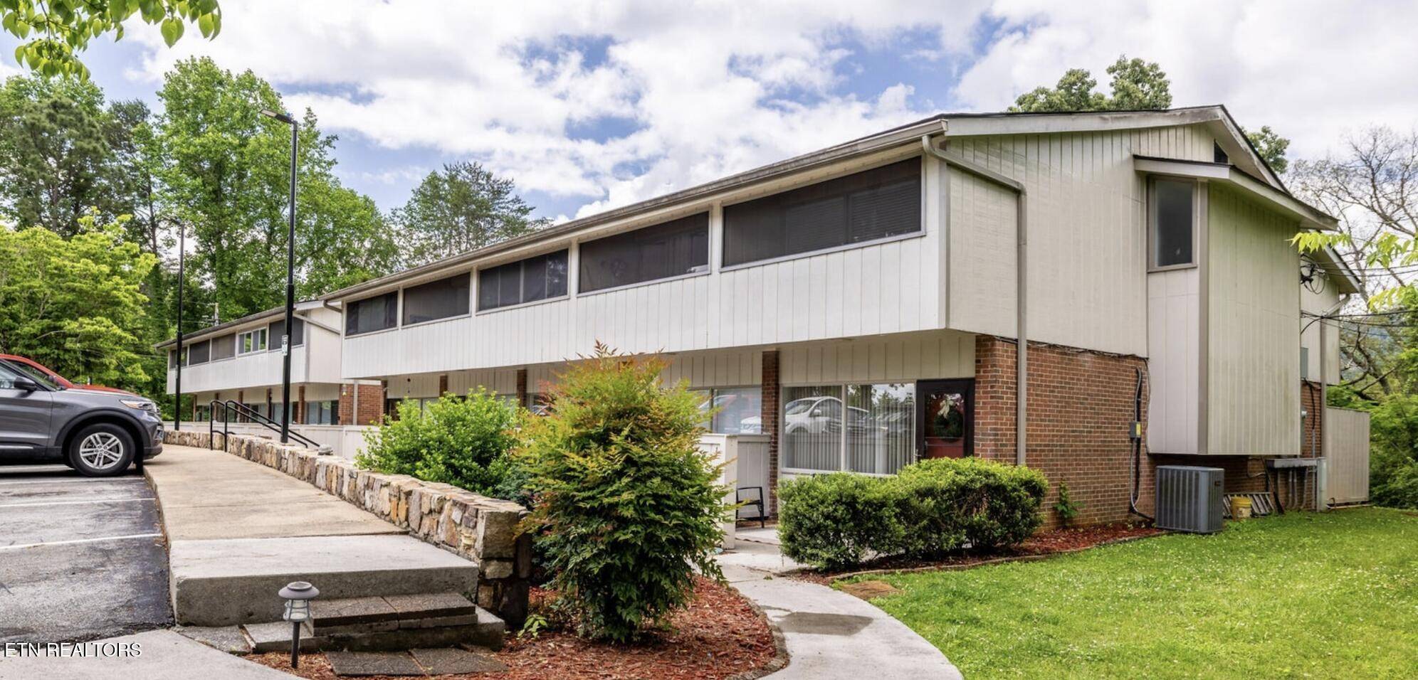 2806 Suncrest Rd #6, Pigeon Forge, TN 37863