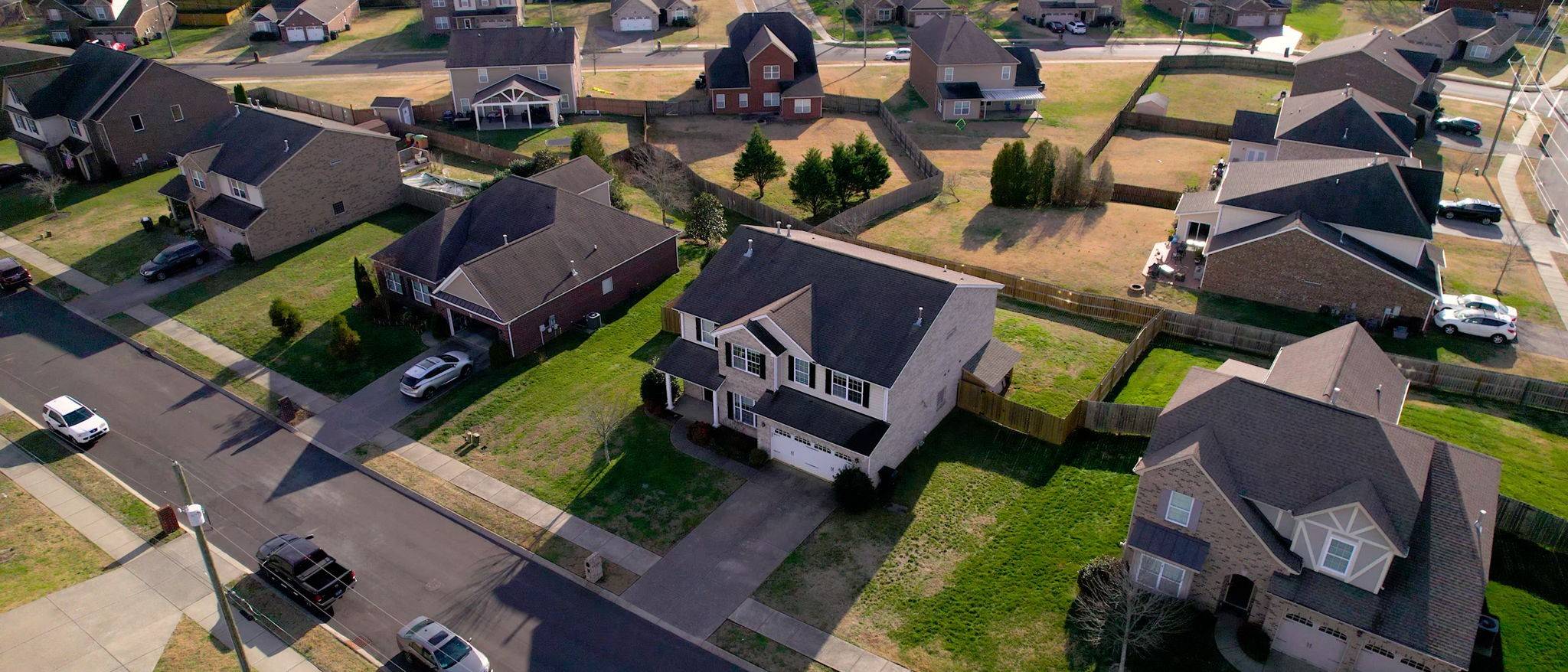 1055 Middleton Ln, Gallatin, TN 37066