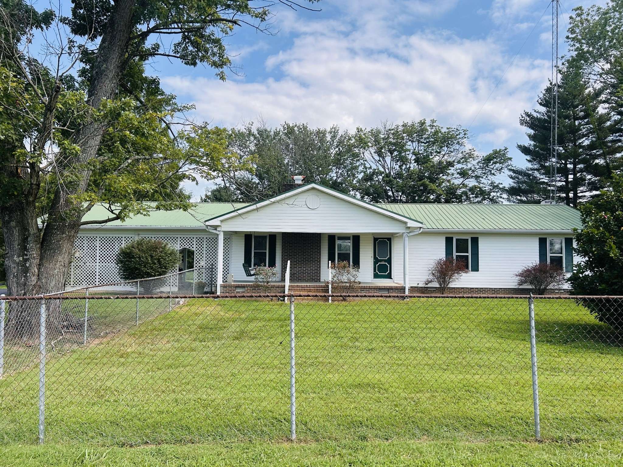 401 Hillcrest Rd, Manchester, TN 37355