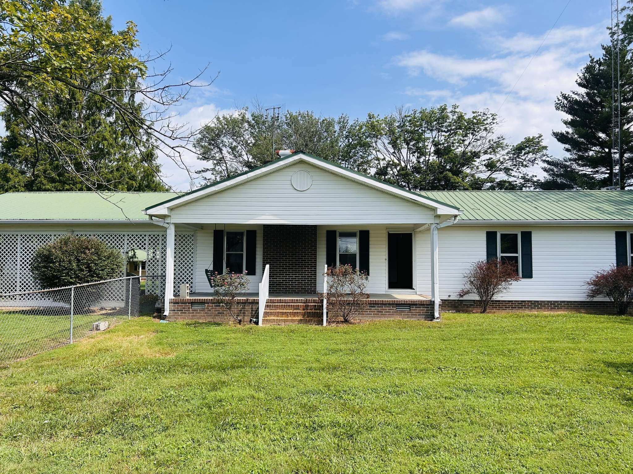 401 Hillcrest Rd, Manchester, TN 37355