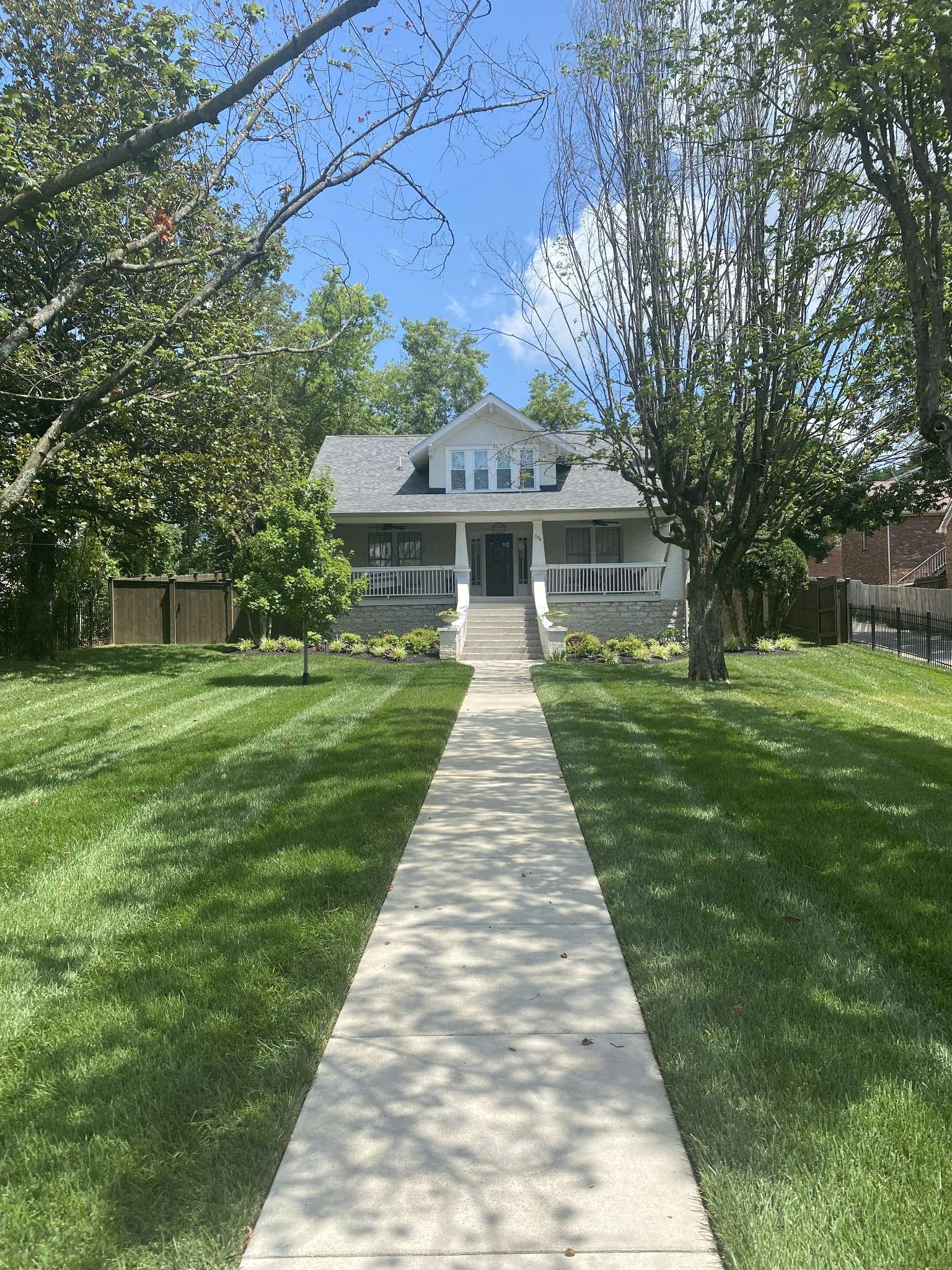 706 W 7th St, Columbia, TN 38401