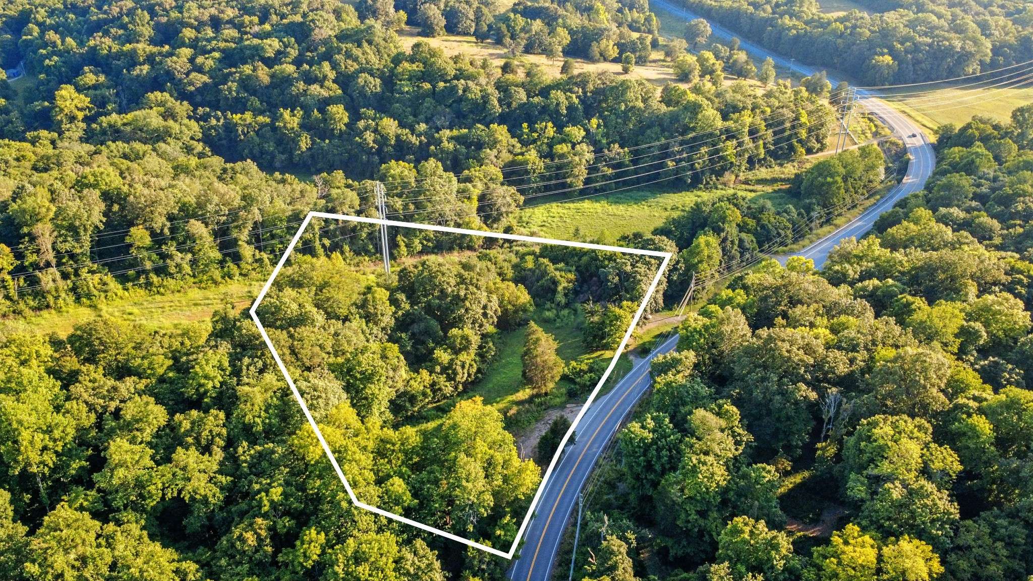 1986 Highway 76, Adams, TN 37010