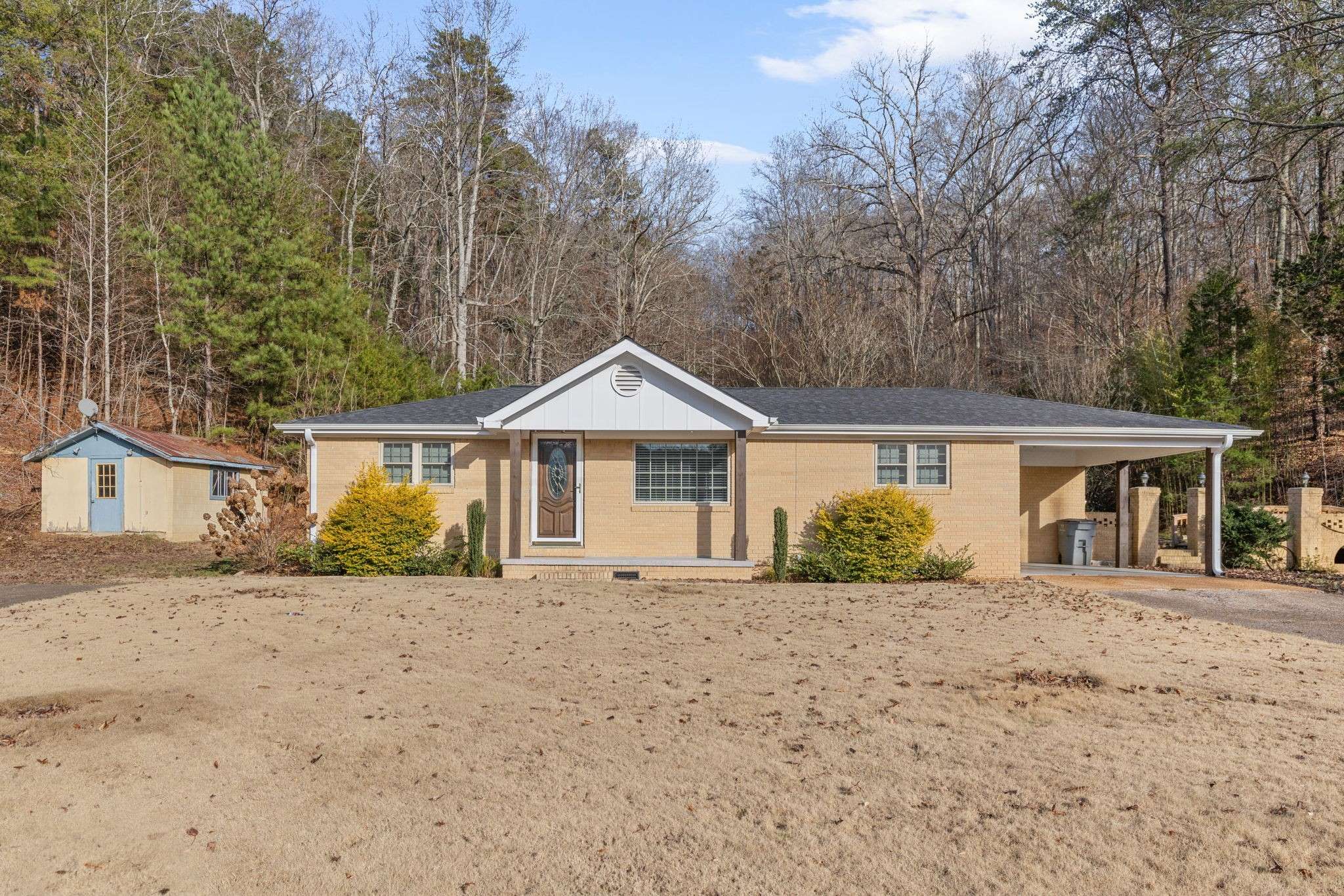 5685 County Rd 14, Waterloo, AL 35677