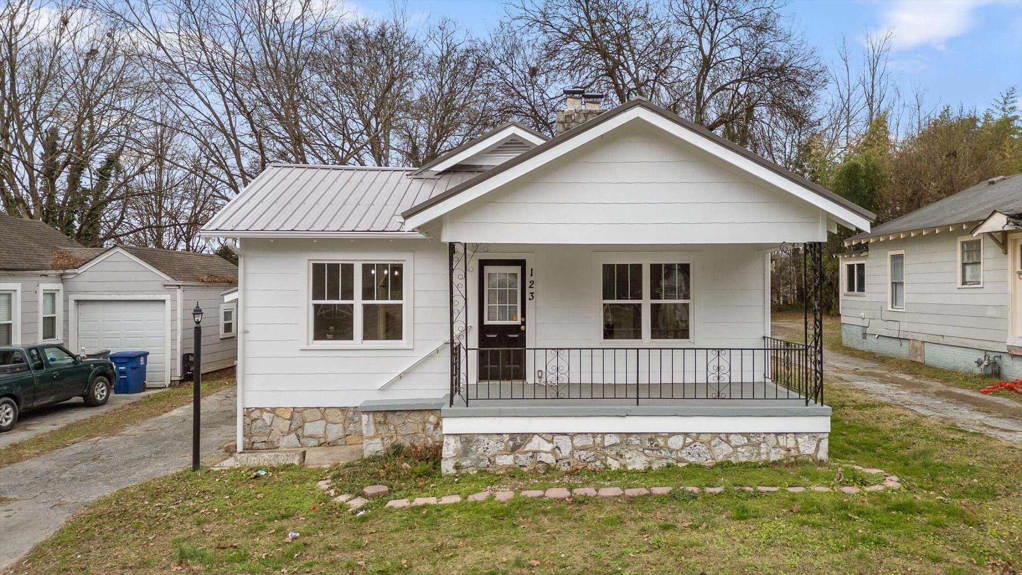 123 S Moore Road, Chattanooga, TN 37411