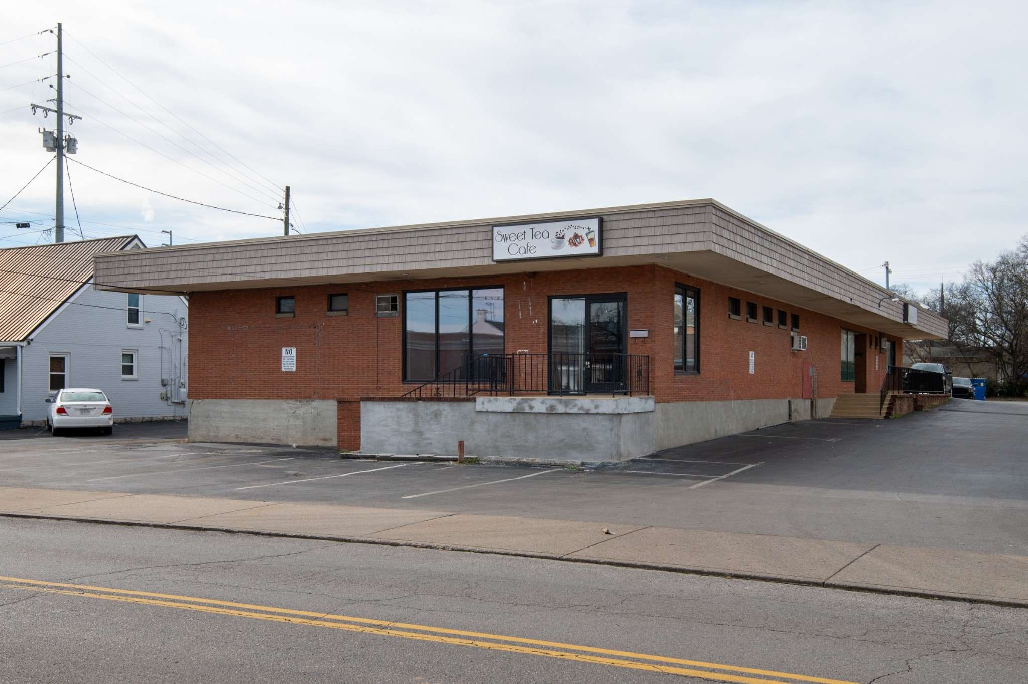 104 N Greenwood St, Lebanon, TN 37087