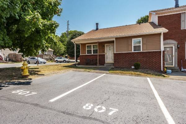430 Walton Ferry Rd #807, Hendersonville, TN 37075