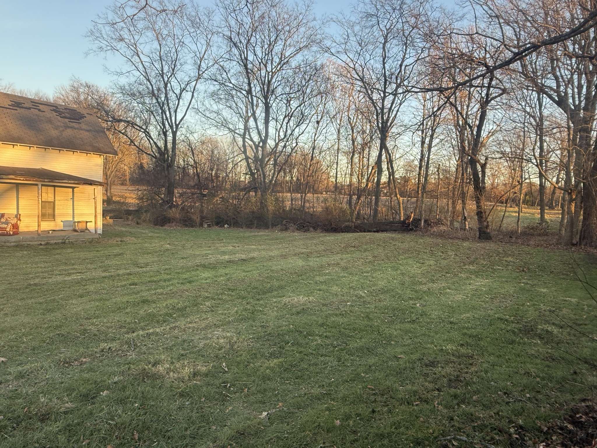 2627 Woods Rd, Springfield, TN 37172