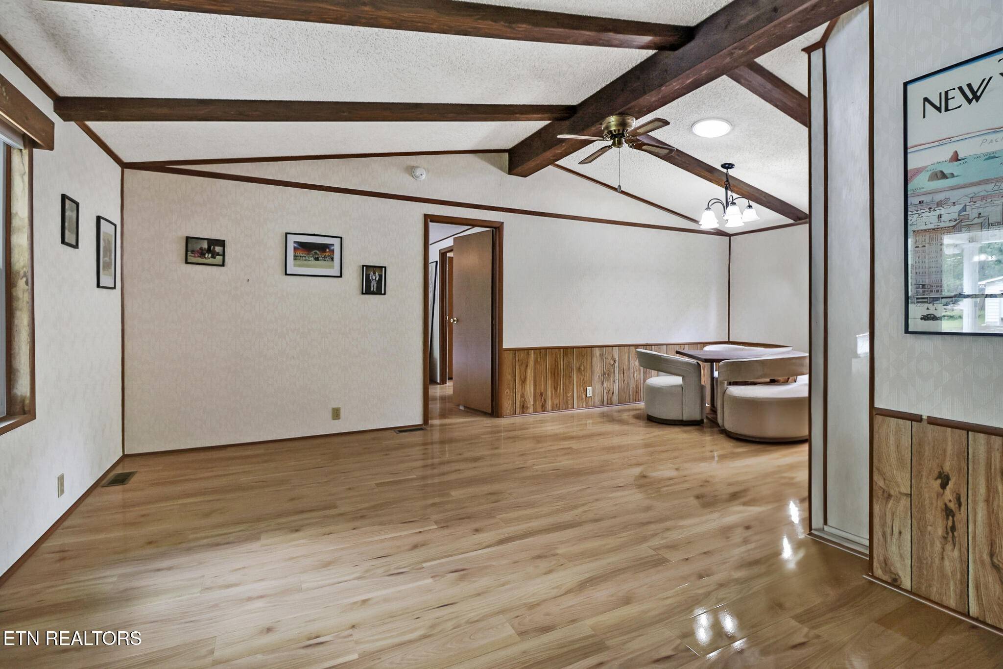 20 Robin Hood Lane, Crossville, TN 38558