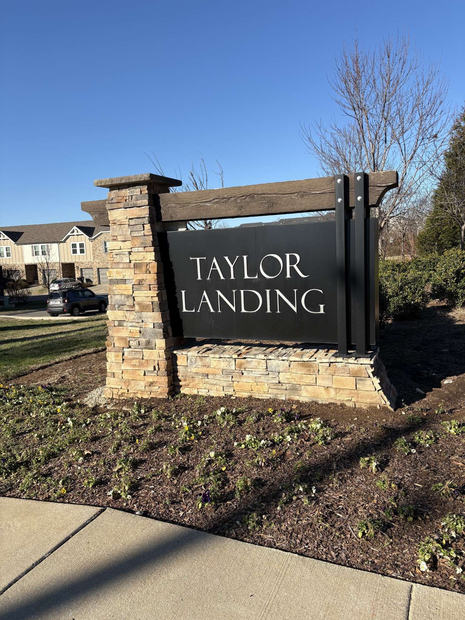 672 Taylor Bend Rd, Columbia, TN 38401