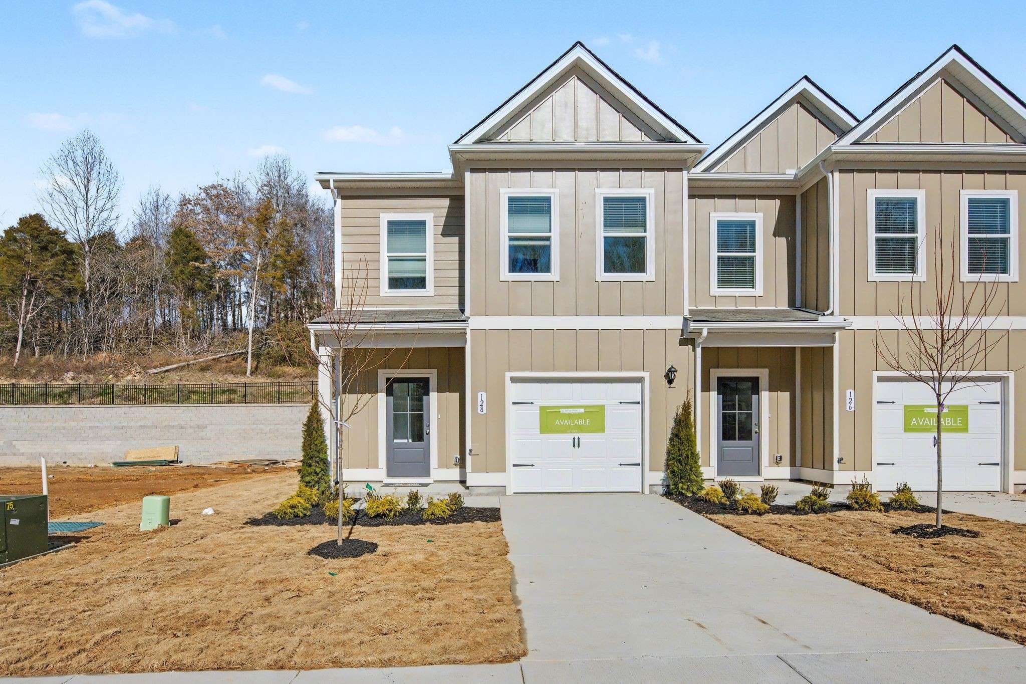 128 Ironhorse Way, Dickson, TN 37055