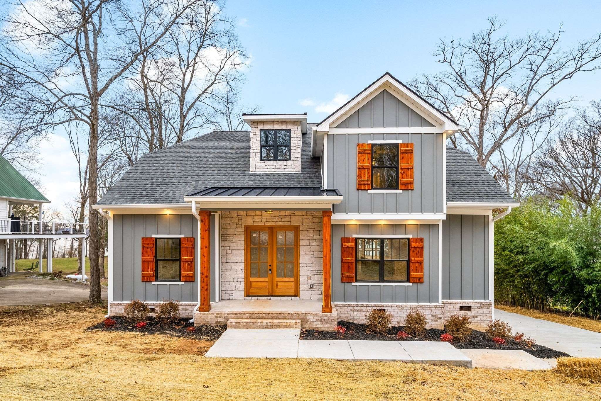 311 Riverview Dr, Dover, TN 37058