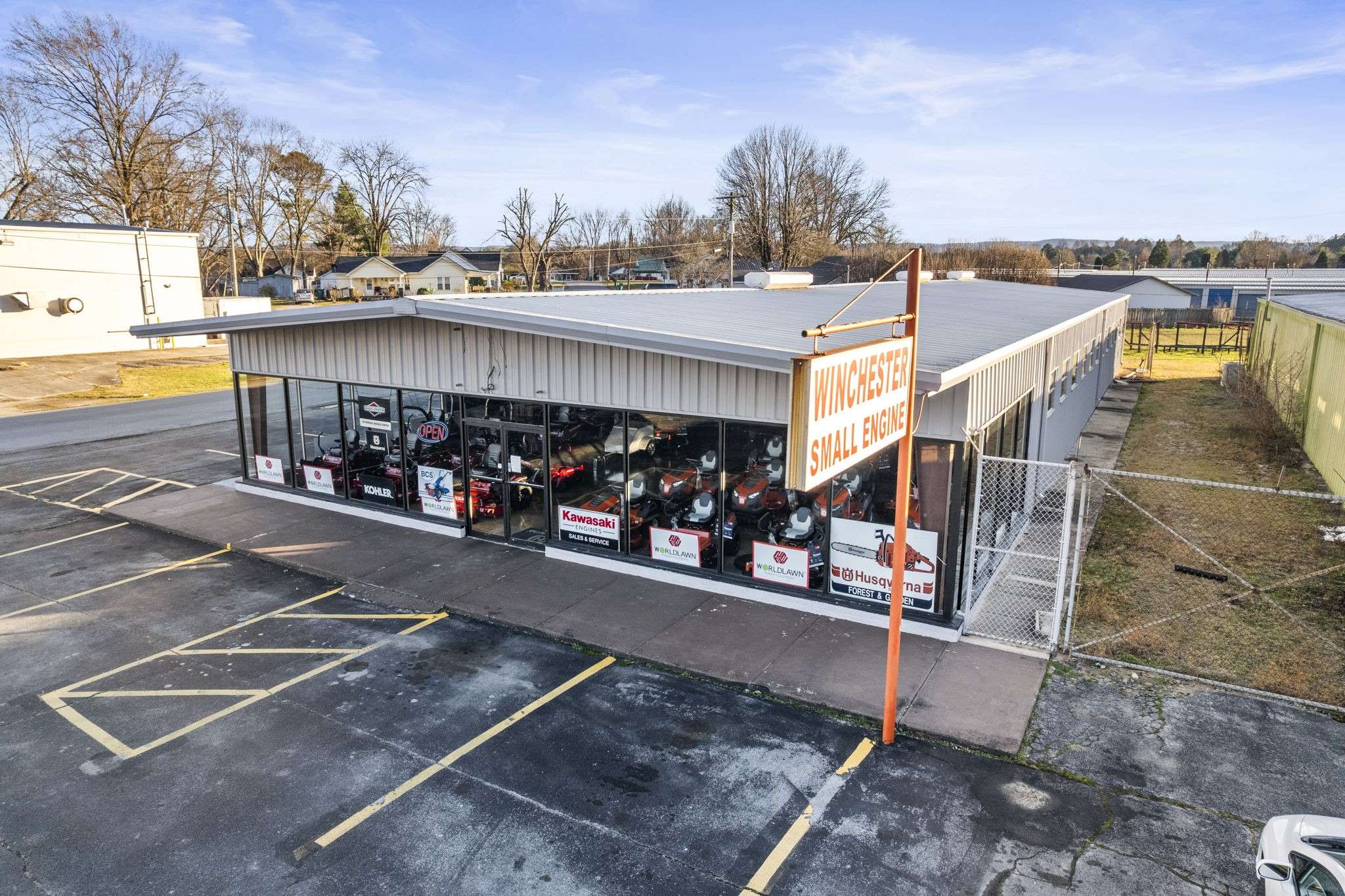 918 S College St, Winchester, TN 37398