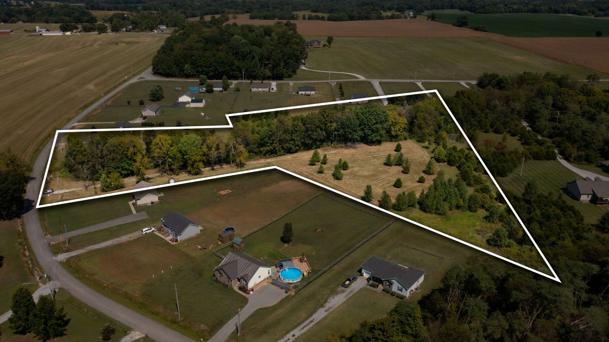 536 Martin Chapel Rd, Portland, TN 37148