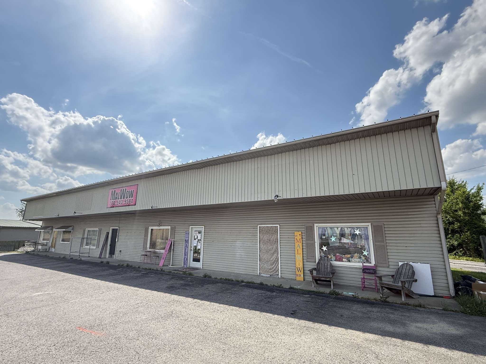 2111 Robert L Draper Way, Powderly, KY 42367