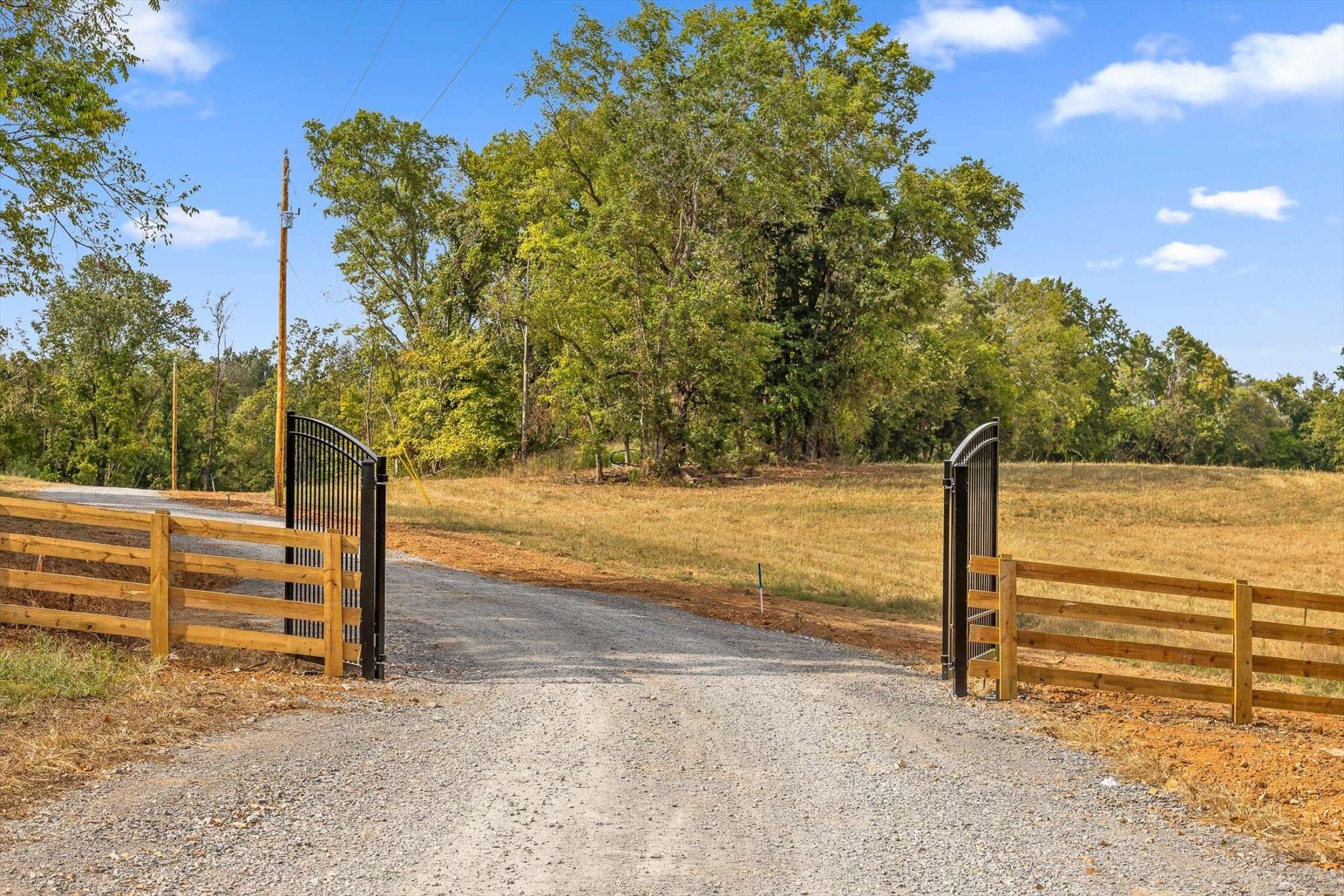 12 Sturgeon Creek Road, Cedar Hill, TN 37032