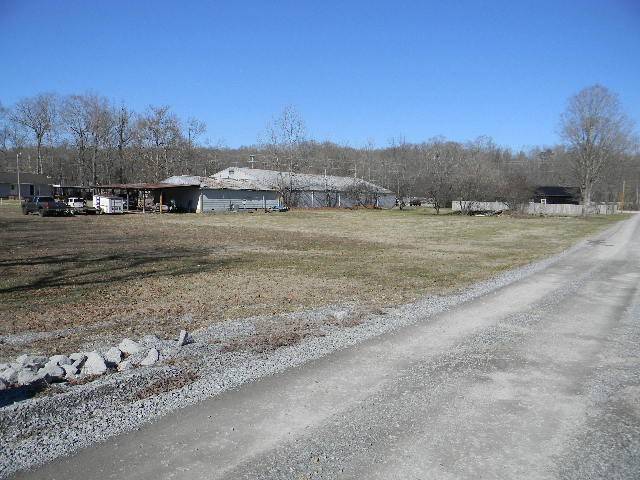 2765 Highway 70 #E, Waverly, TN 37185