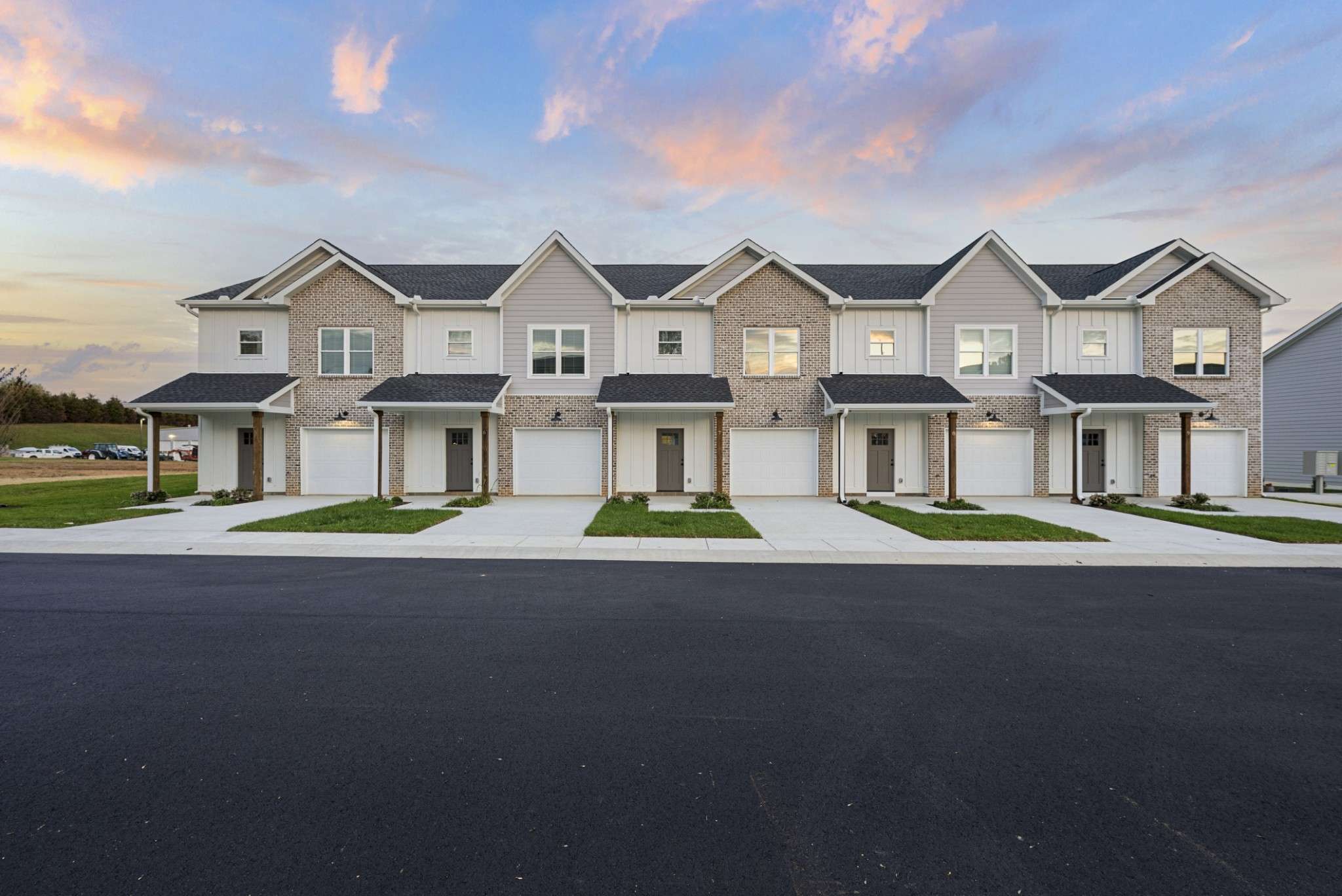 2624 S Main St #3, Springfield, TN 37172