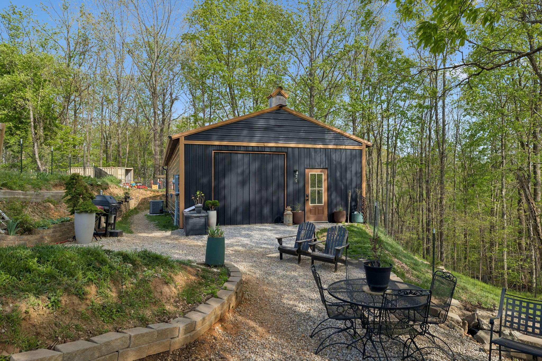 75 New Harmony Rd, Lafayette, TN 37083