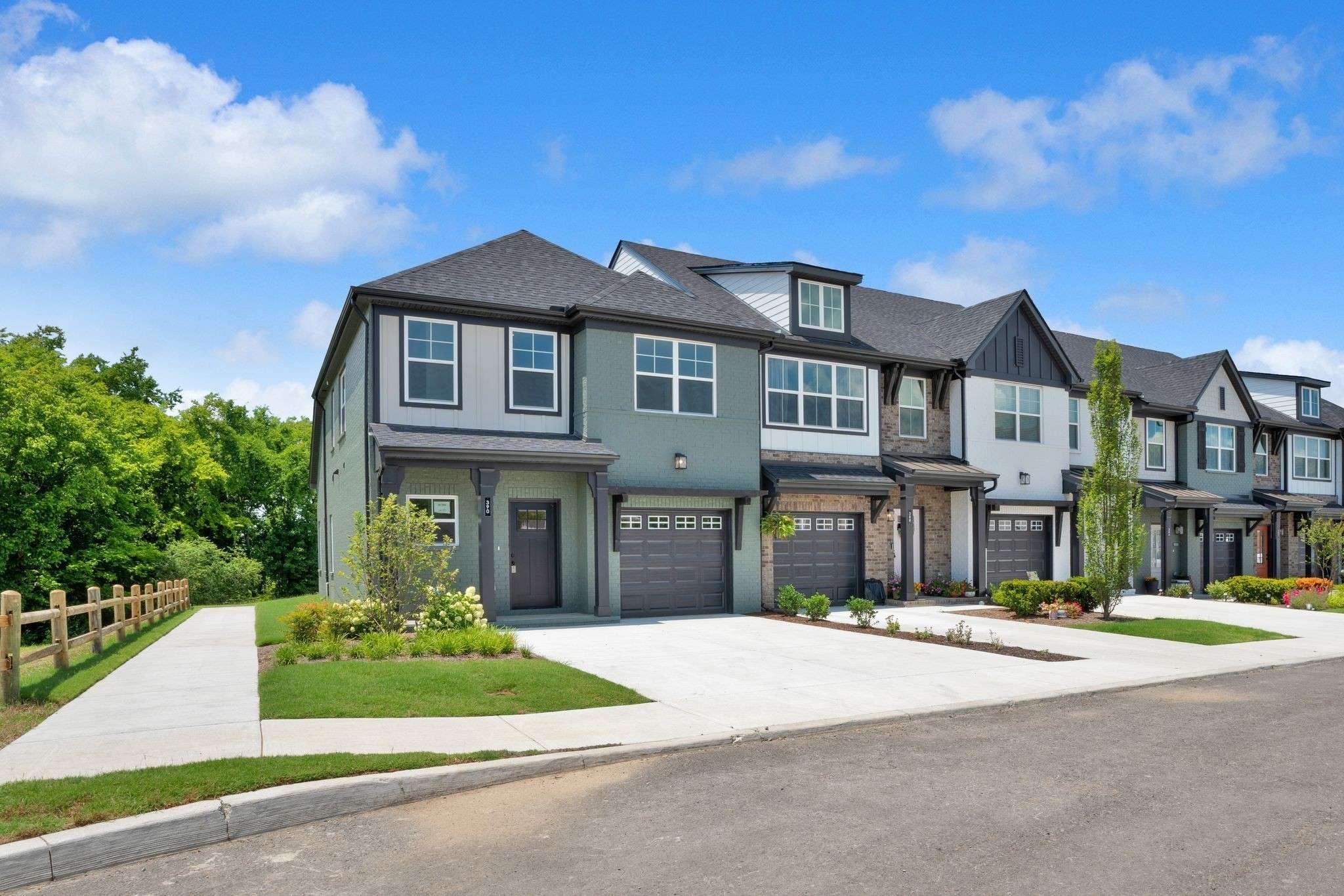169 Rothwood PVT Drive, Hendersonville, TN 37075