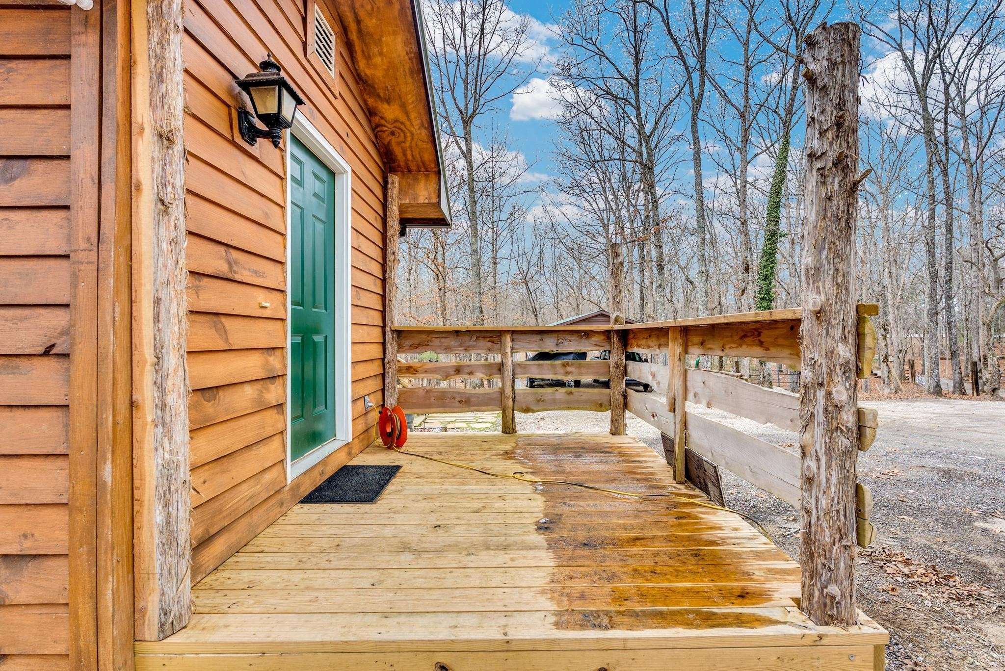 13465 Lantana Rd, Crossville, TN 38572