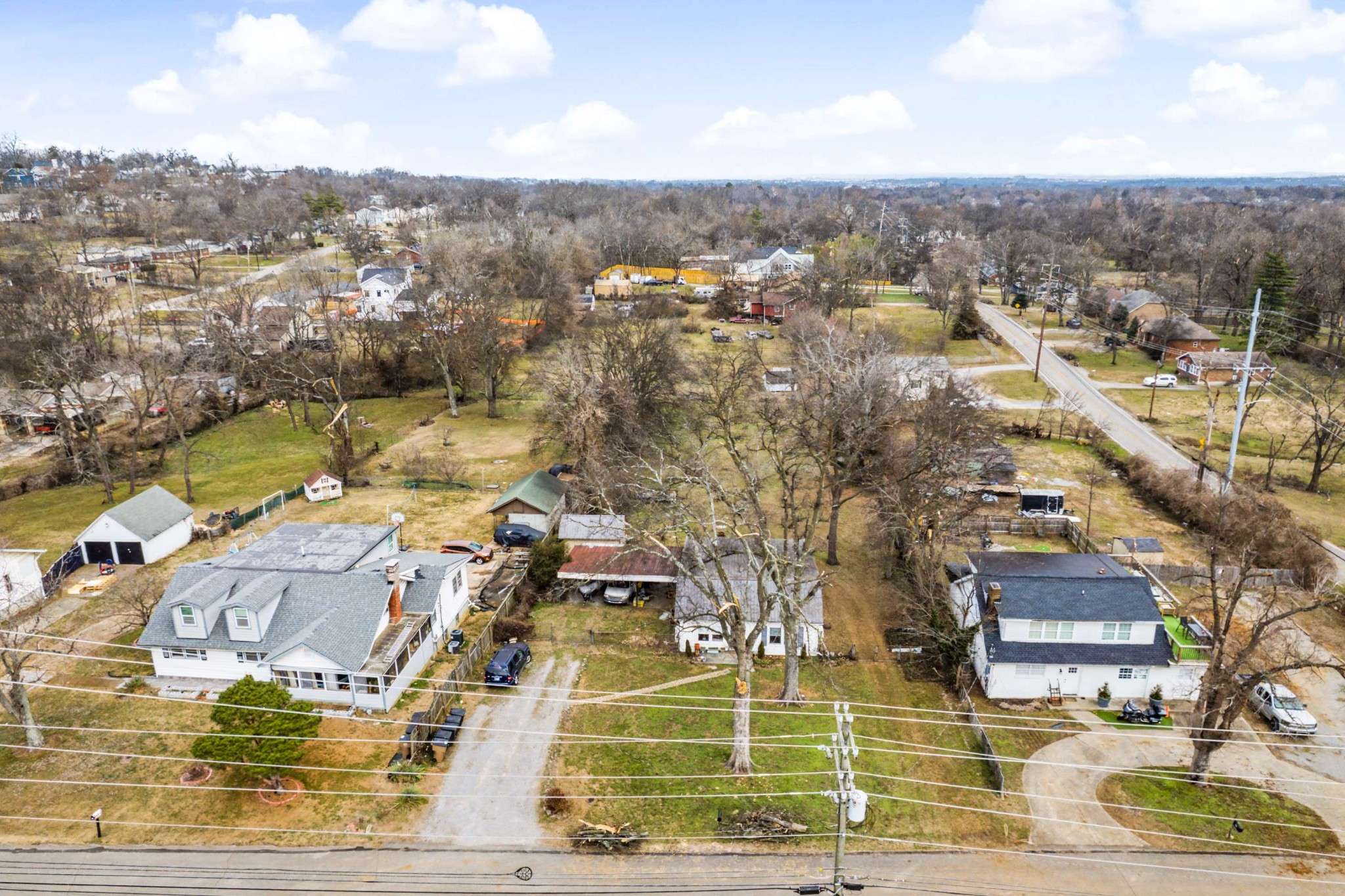 737 Saunders Ct, Nashville, TN 37216