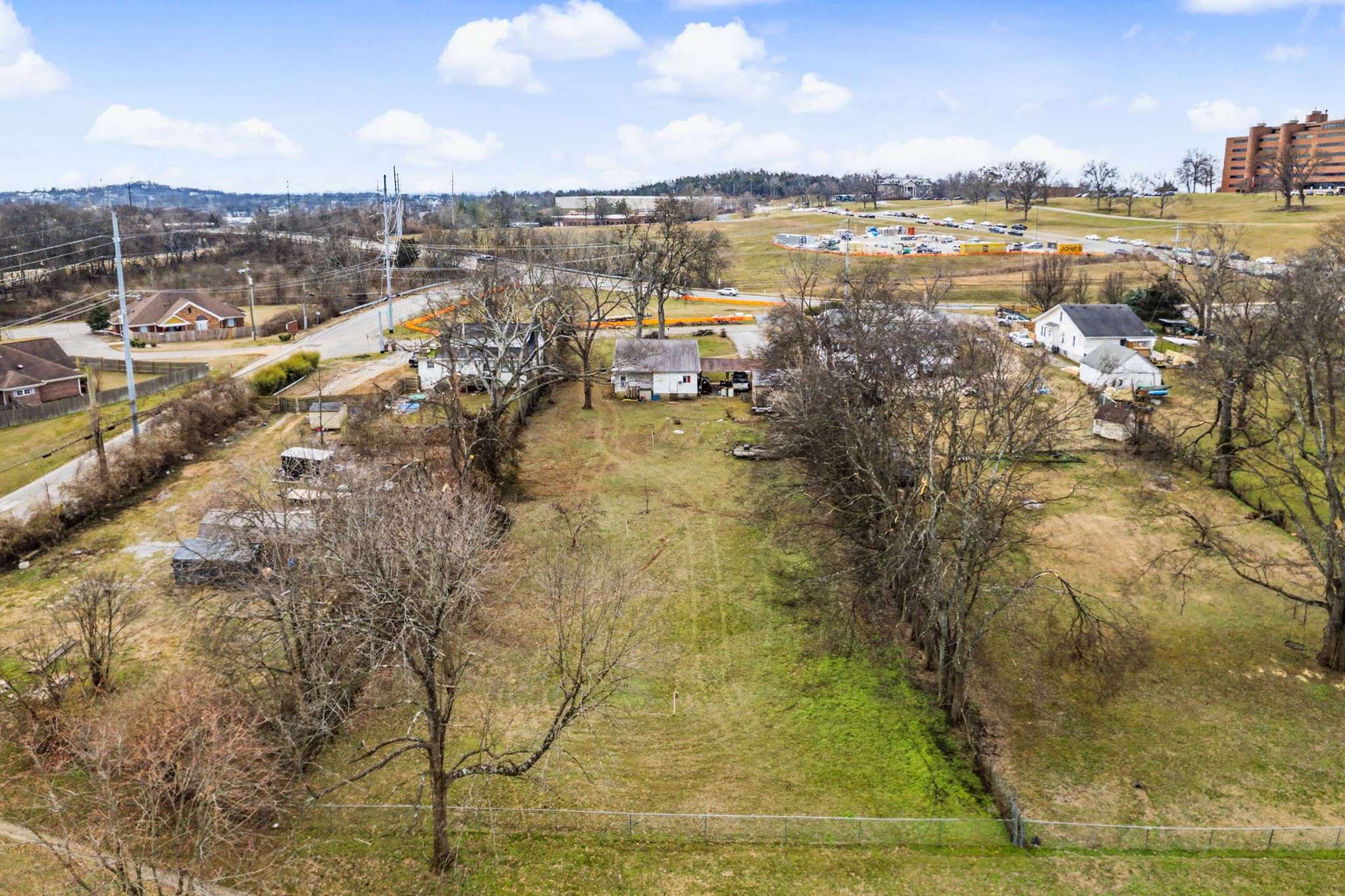737 Saunders Ct, Nashville, TN 37216