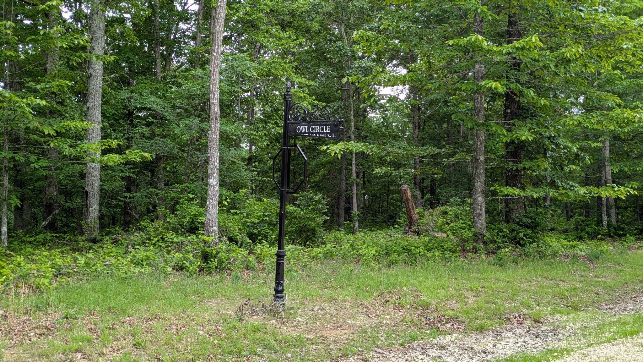 1340 Owl Circ, Hurricane Mills, TN 37078