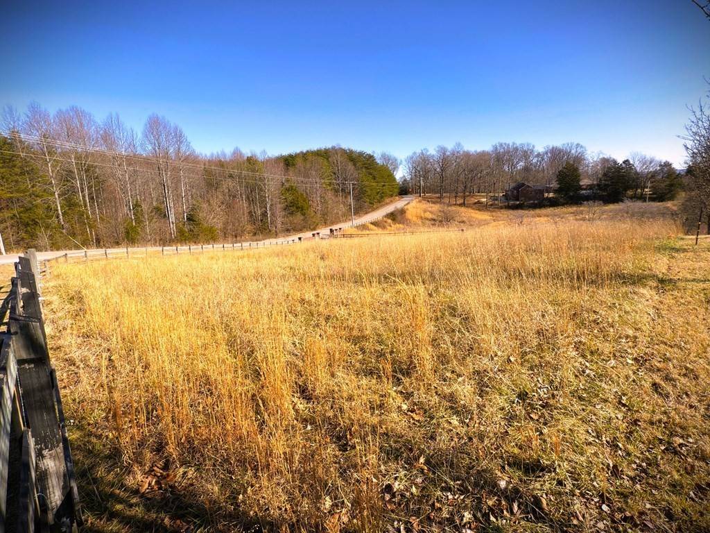 4020 Bunker Hill Rd, Cookeville, TN 38506