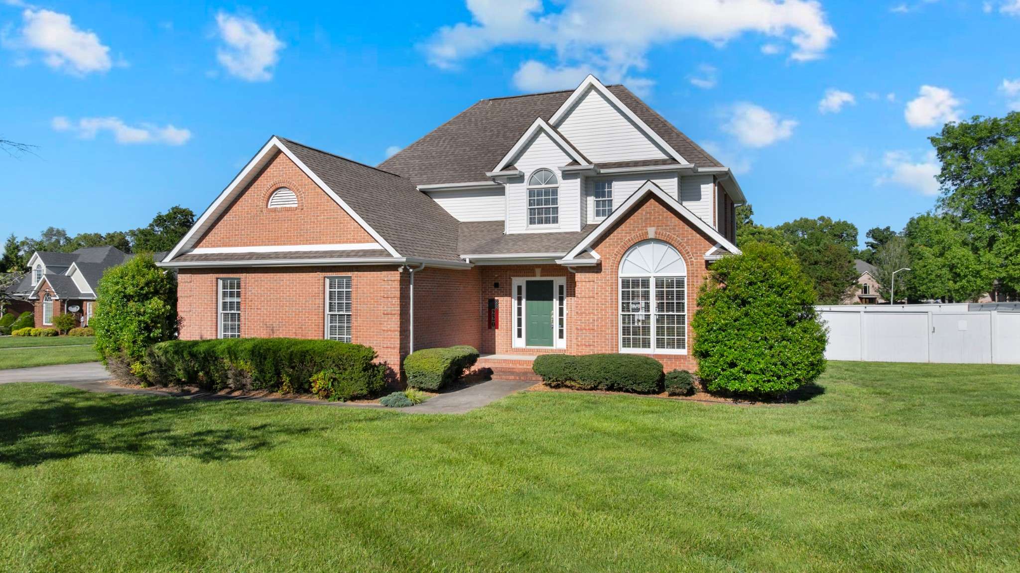 220 Bryan Dr, Winchester, TN 37398