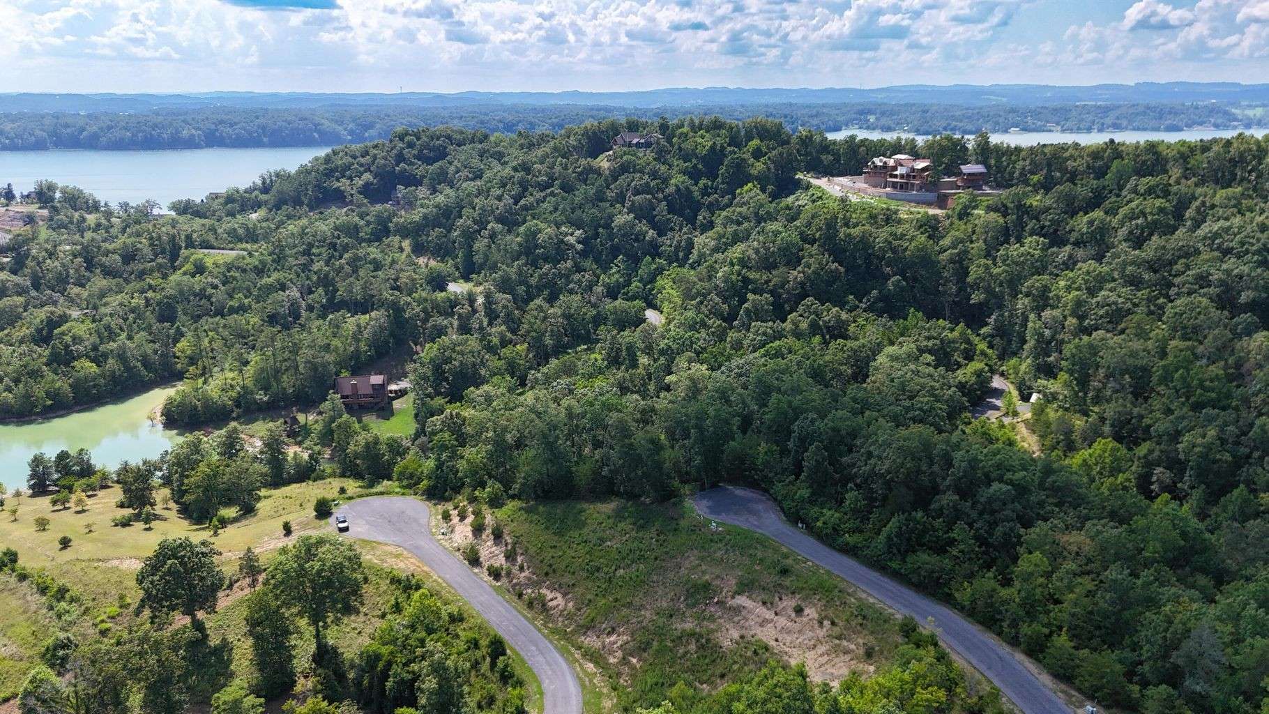 9 Stone Cove Way, Dandridge, TN 37725
