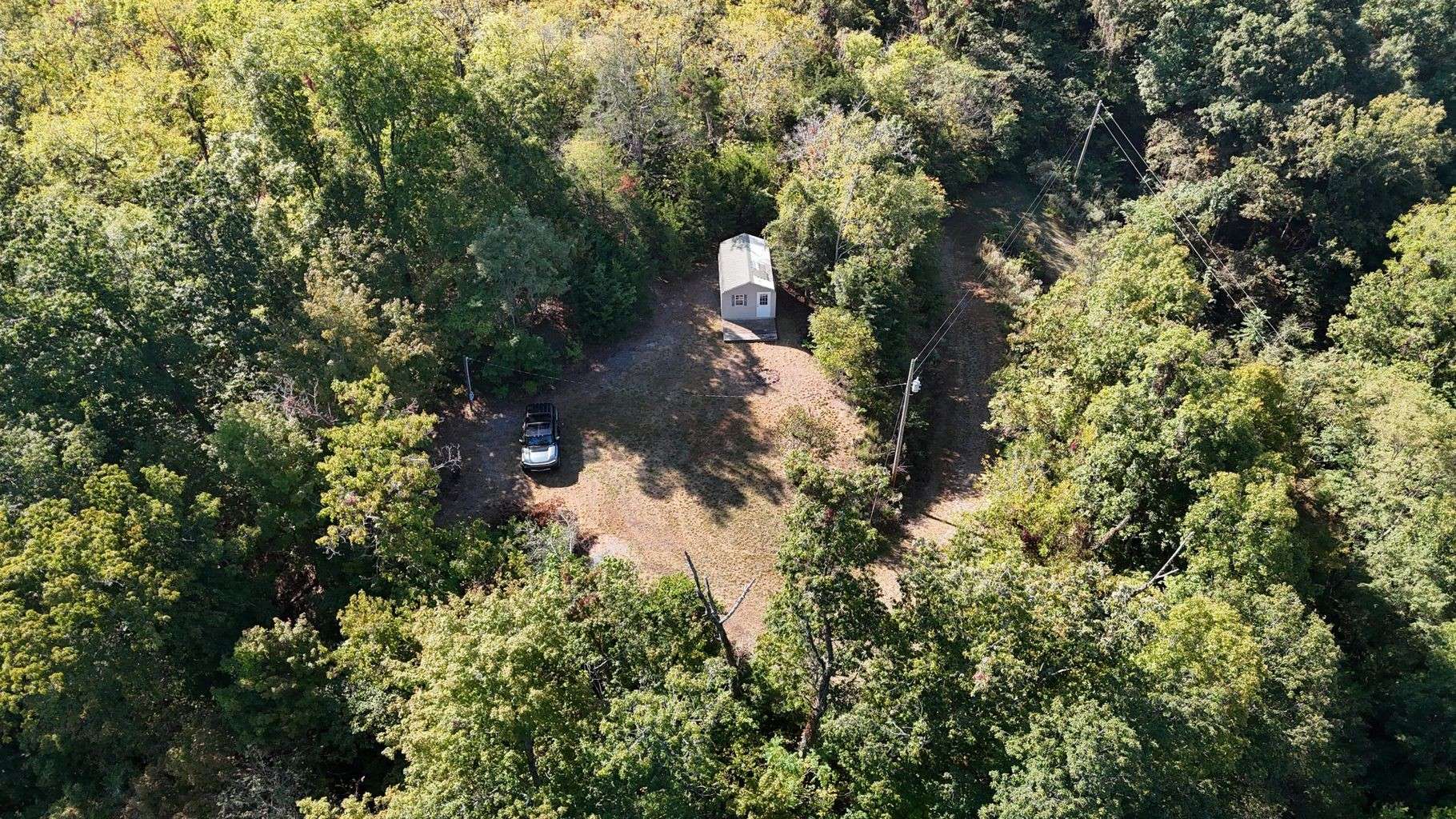23 Caywood Rd, Dandridge, TN 37725