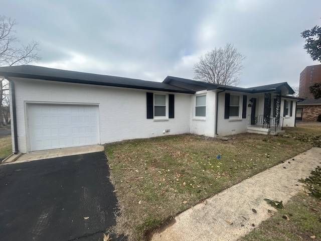 6 McKendree Cir, Hermitage, TN 37076