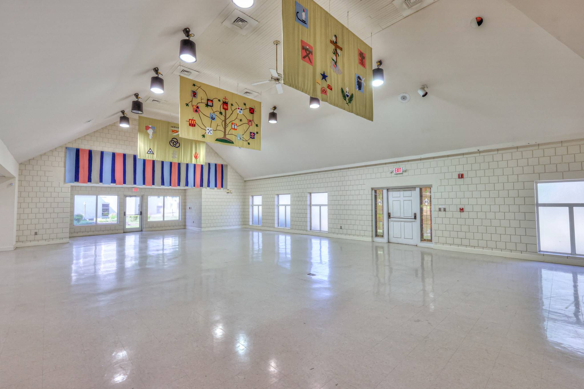 228 S Military Ave, Lawrenceburg, TN 38464