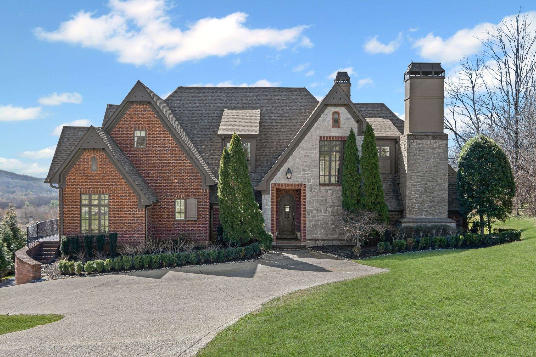 513 Legends Ridge Ct, Franklin, TN 37069