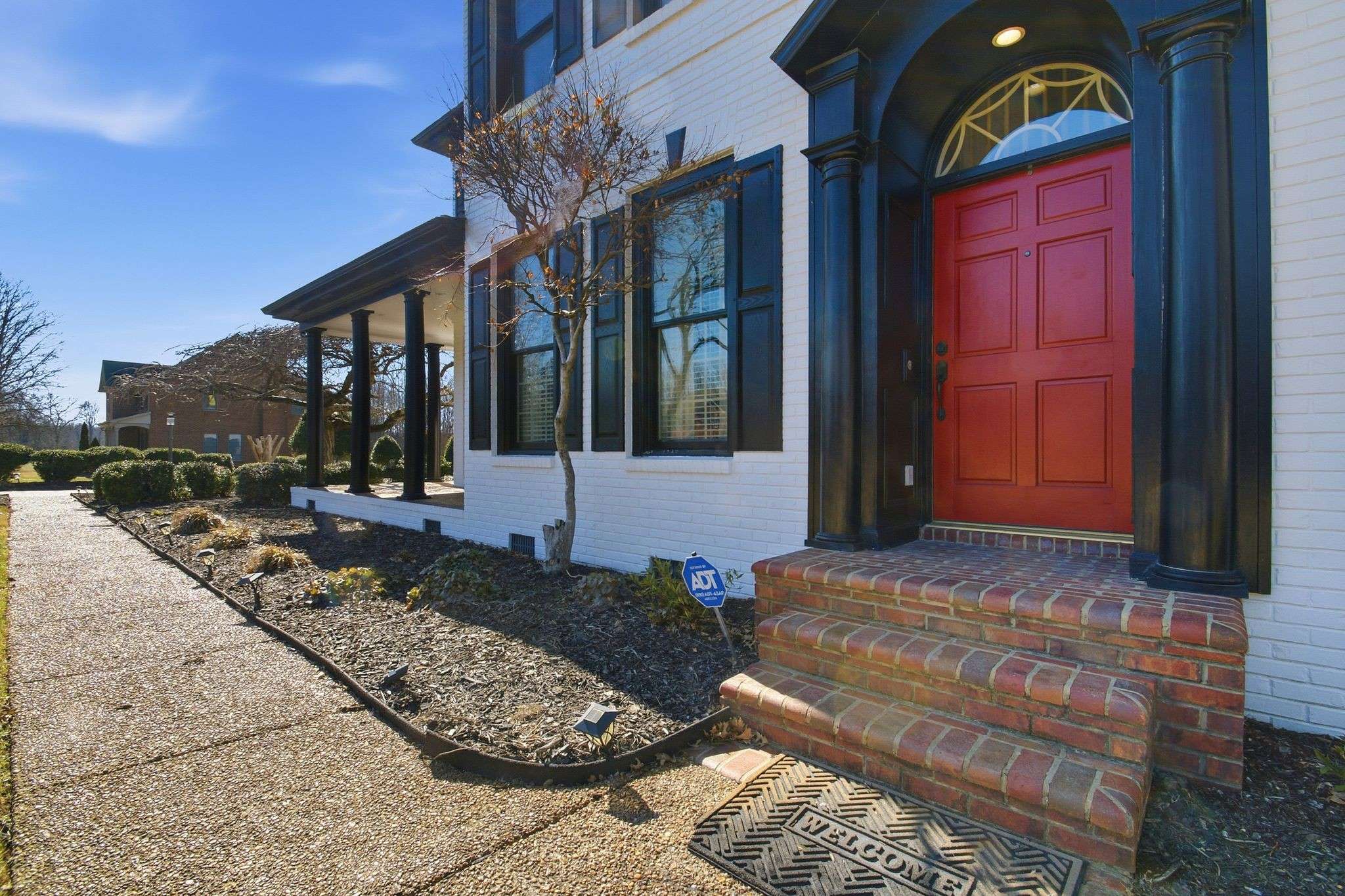 111 Chadwick Farms Dr, Fayetteville, TN 37334