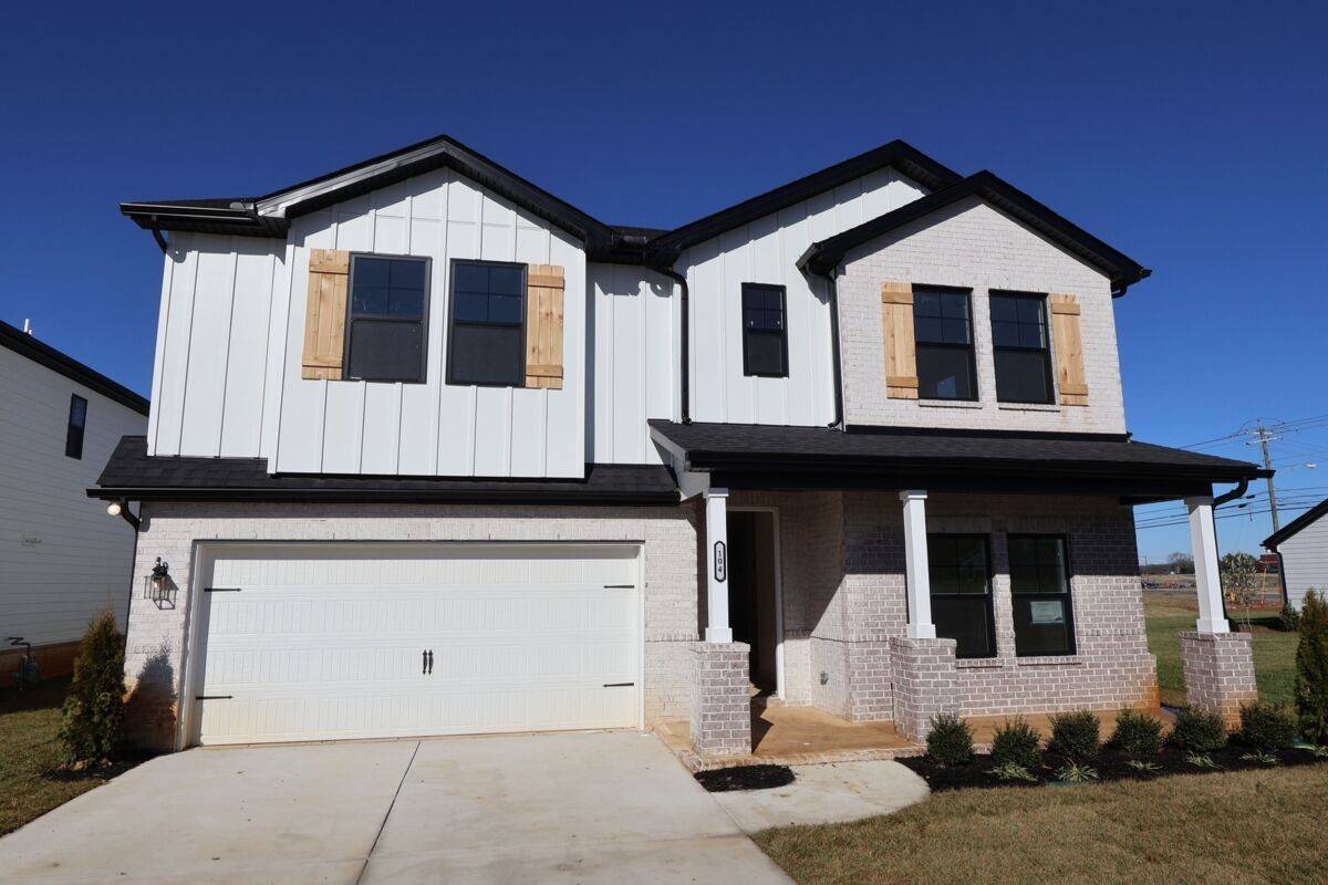 2560 Peaceful Valley Drive, Columbia, TN 38401
