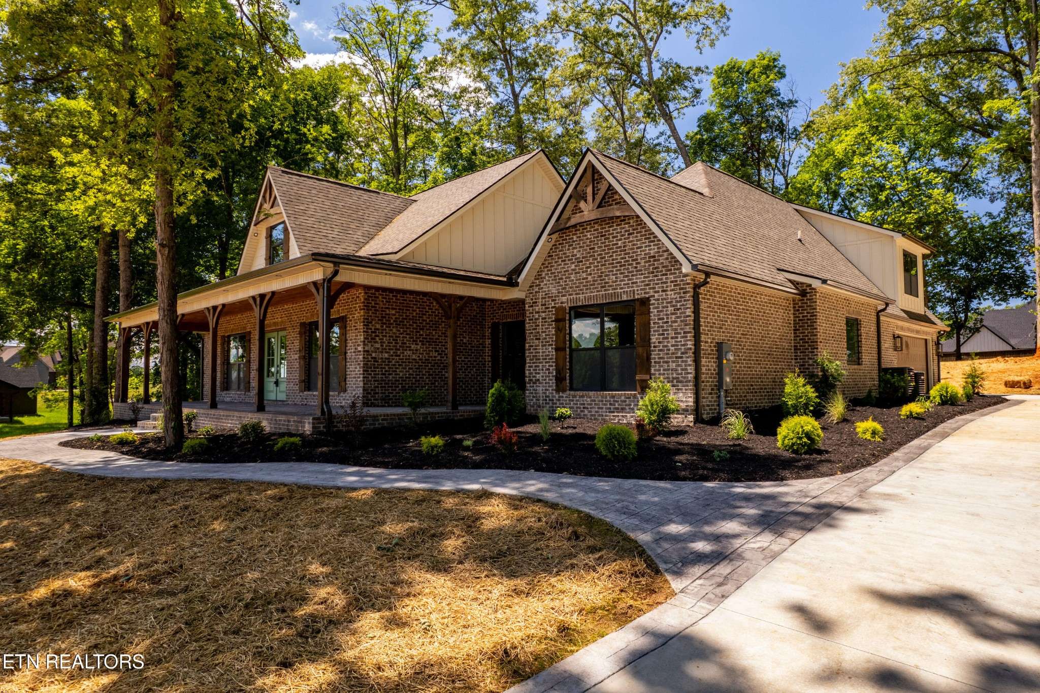 5816 Caswell Drive, Greenback, TN 37742