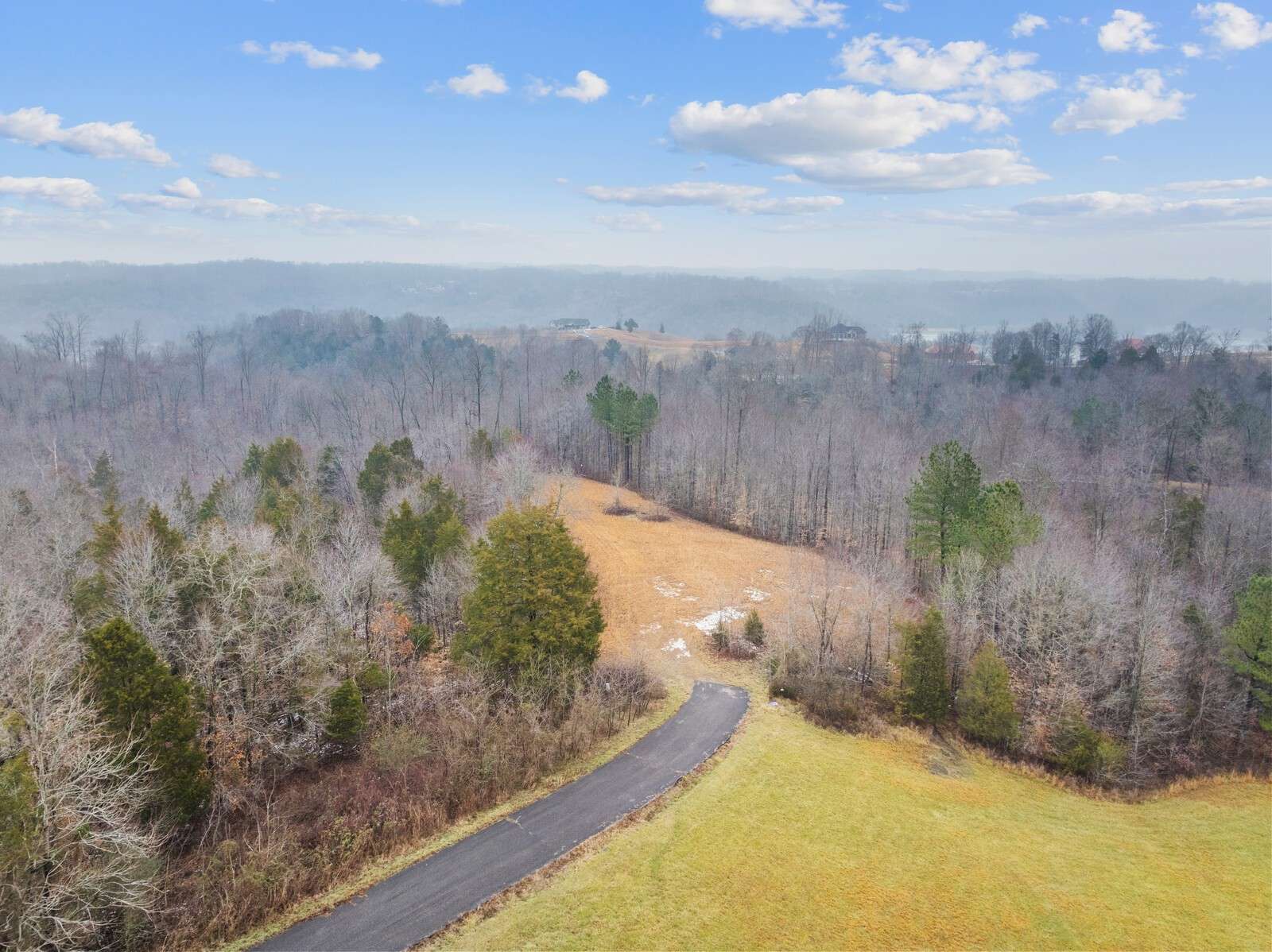 0 Holly Bend Dr, Byrdstown, TN 38549