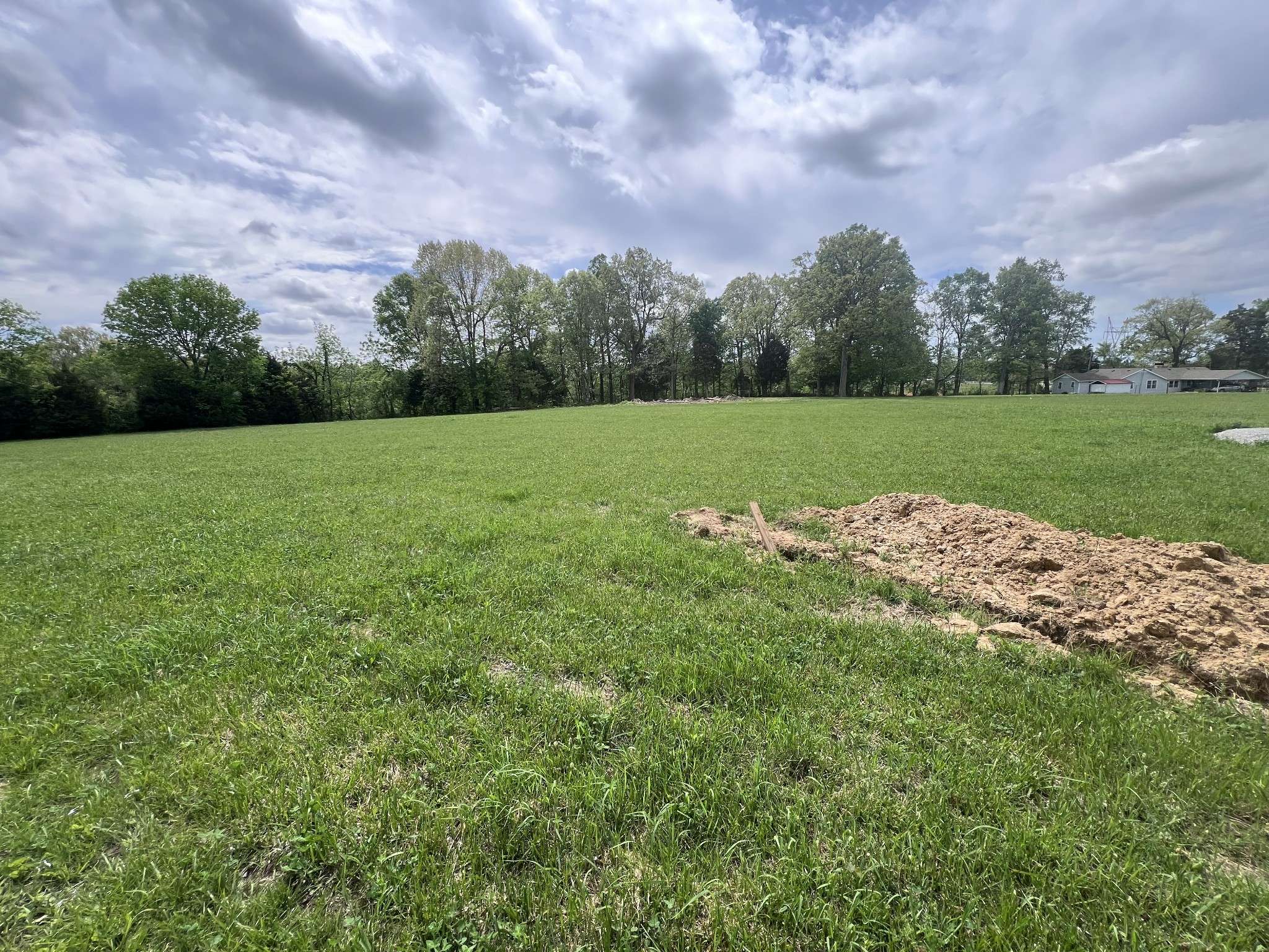 3 Lake Morris Rd, Hopkinsville, KY 42240