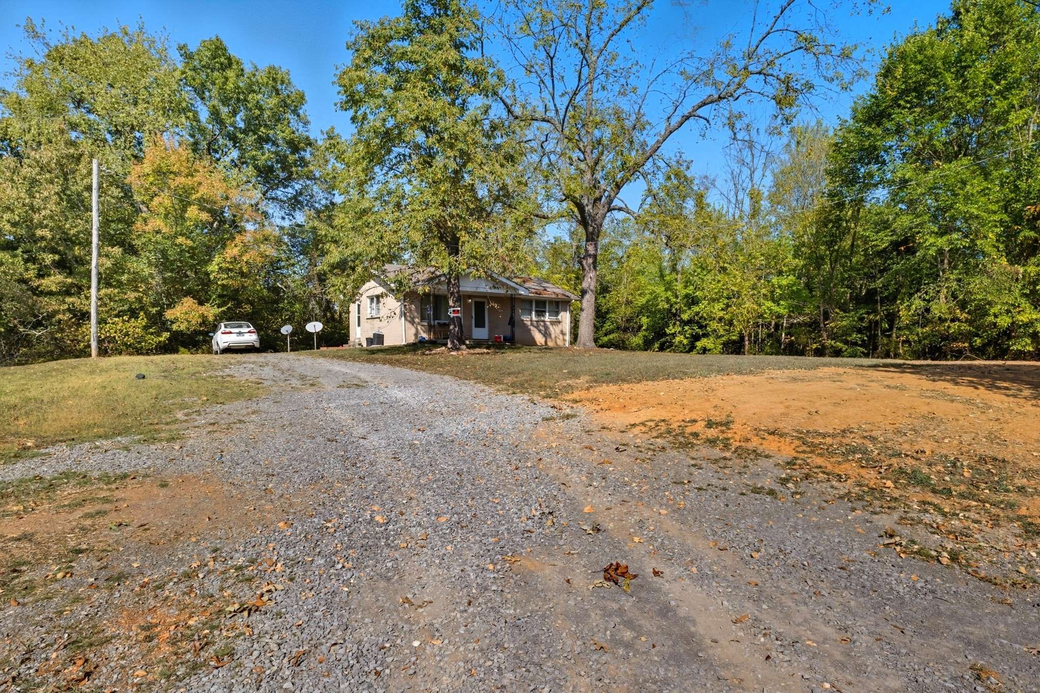 833 Grays Chapel Rd, Southside, TN 37171