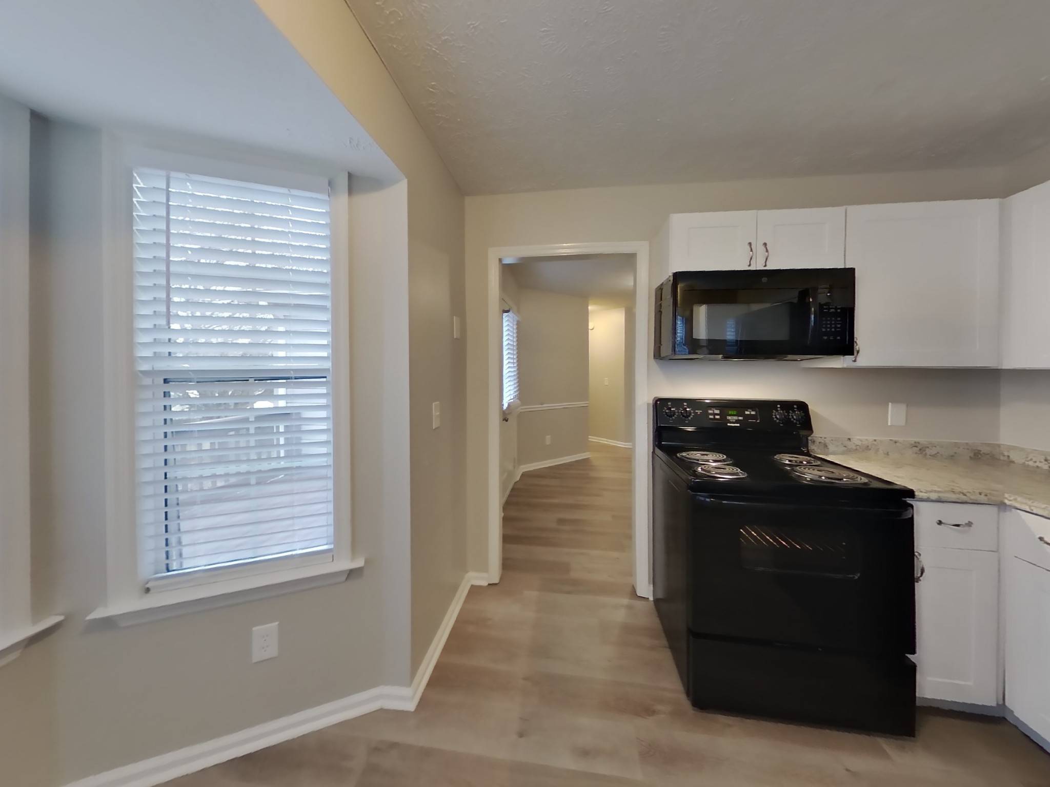 102 Natchez Ct #S, La Vergne, TN 37086